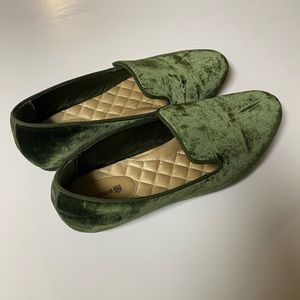 Velvet birdies loafers